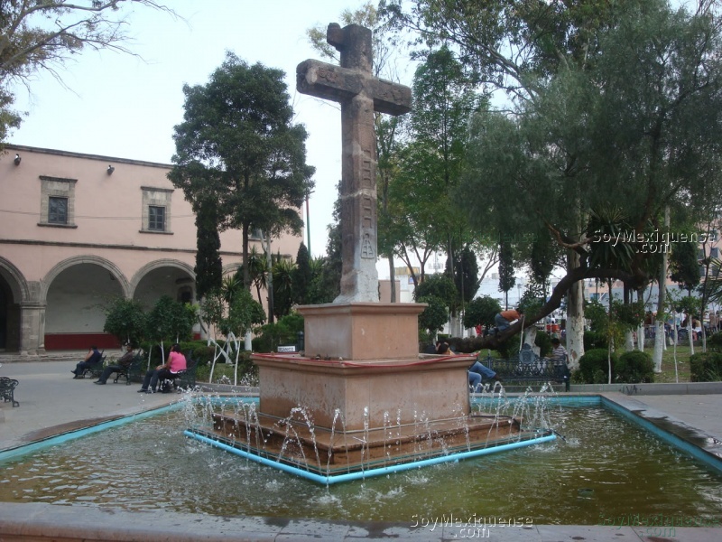 Cruz Catedral Corpus Christi de Tlalnepantla