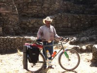 Don Felipe Garcia, Zona Arqueologica Huamango_1024x768